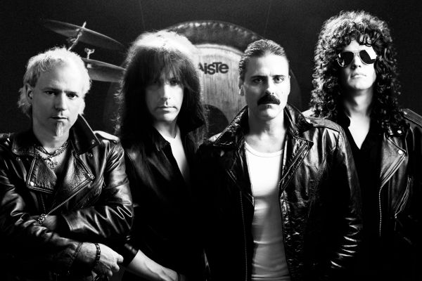 Almost Queen : Tribute To Queen