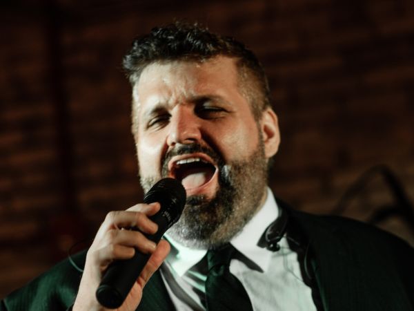 Matthew Carroll Band : Wedding Reception Band