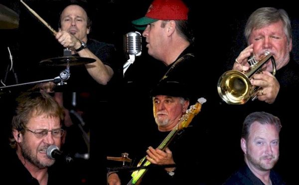 Deja Blue : Wedding Band