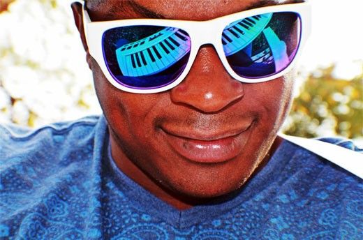 Kenny on the Keys : Pianos