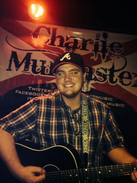 Charlie Muncaster : Live Party Band